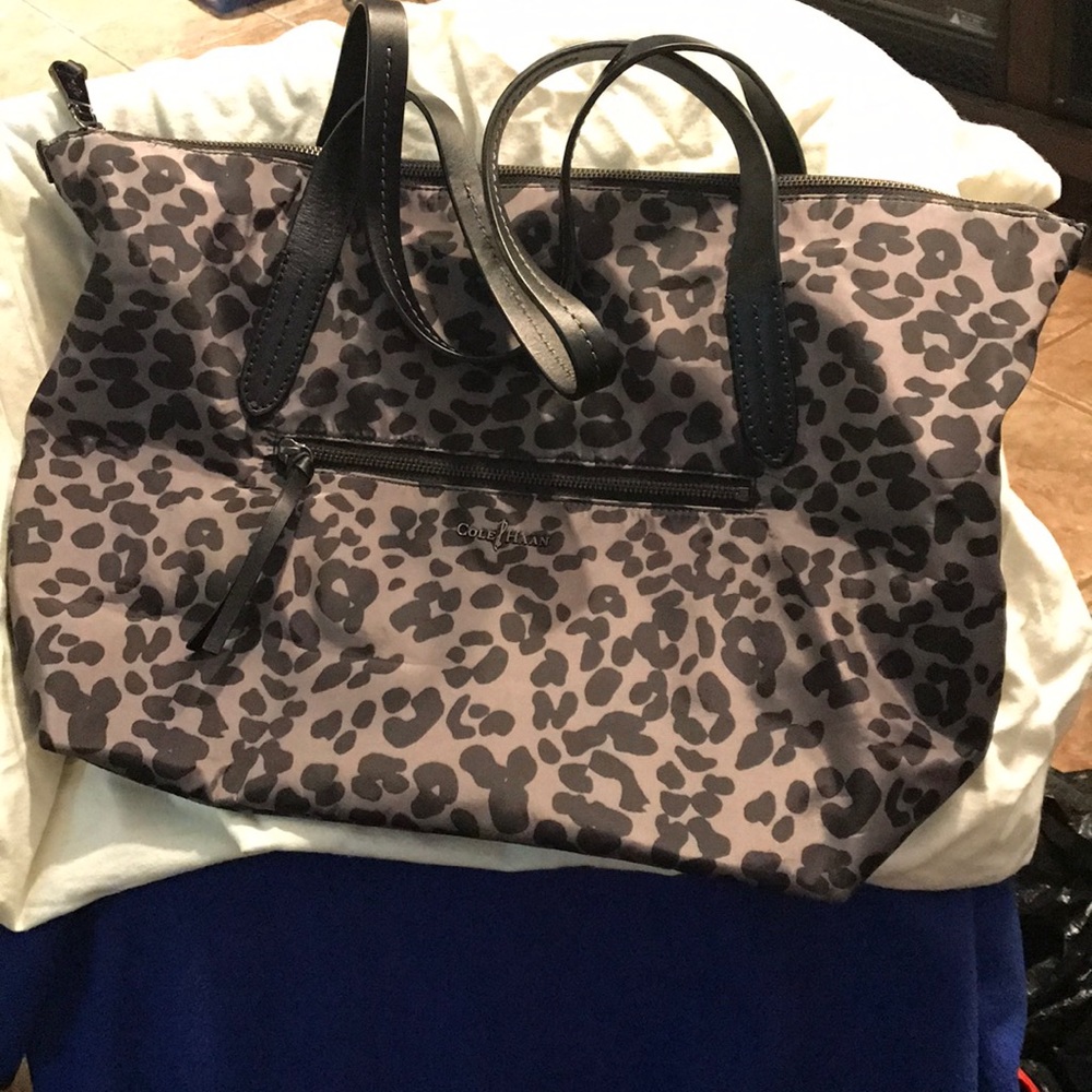 COLE HAAN PARKER Gray/Black LEOPARD NYLON BAG